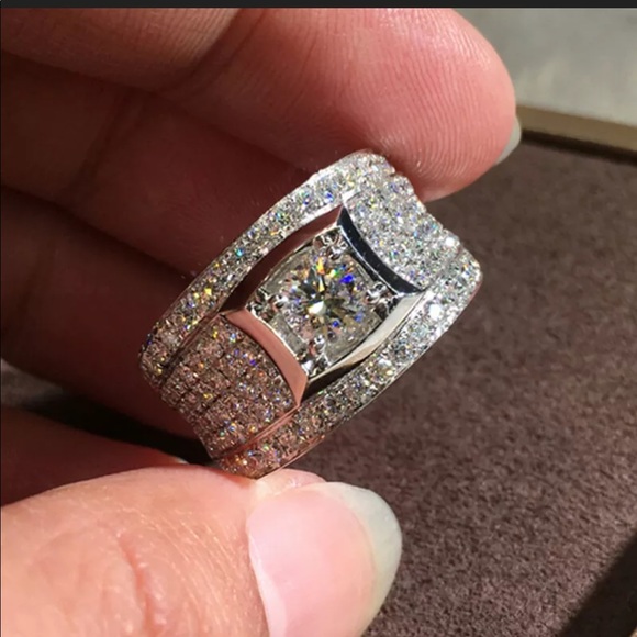 Jewelry - New Women’s 925 Silver Diamond Beautiful Ring